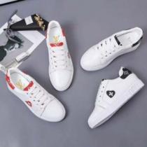 最近人気一番！ カジュアルシューズ 2色可選 LOUIS VUITTON ルイ ヴィトン 2026年人気満々のブランド