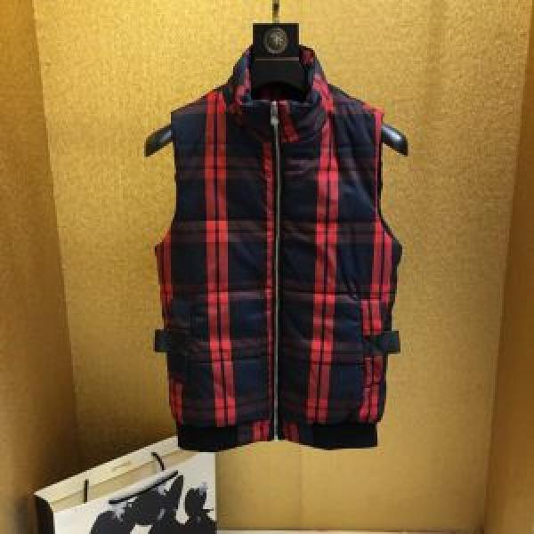 大人っぽく知的な BURBERRY 2026秋冬新作 バーバリー ダウンジャケット最近人気一番！