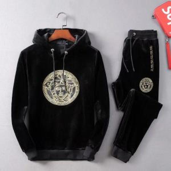 今年っぽくNEWファッション VERSACE ヴェルサーチ 上下セット 話題の新作到着！流行っている
