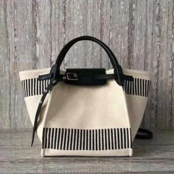 激安特売中 セリーヌ SALE品追加 CELINE 売れ筋ハンドバッグ 2026新品入荷.352.