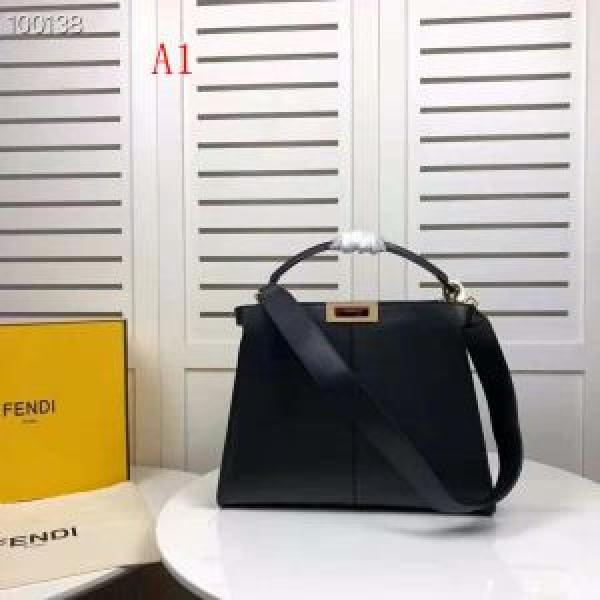 有名人同じアイテム フェンディ FENDI 2026秋冬の定番新品到来!ハンドバッグ 4色可選.150.
