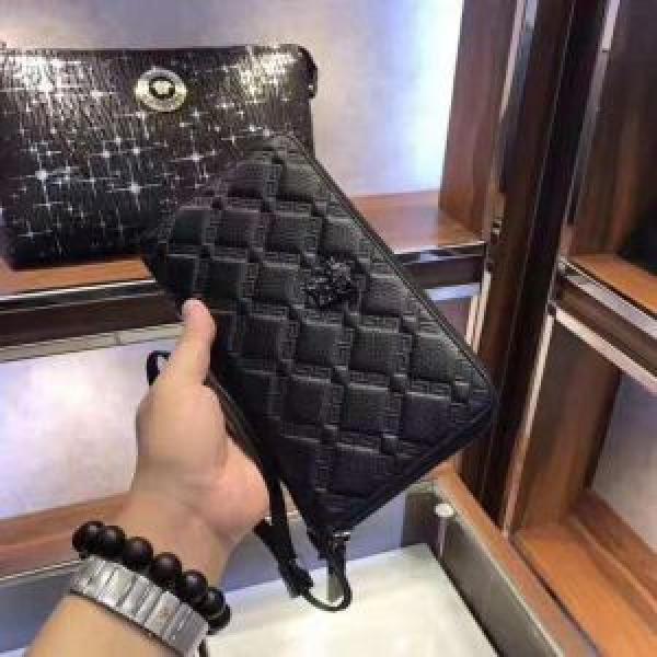 お得な ヴェルサーチ大胆なデザイン 長財布 VERSACE 2026人気の主流アイテム.176.