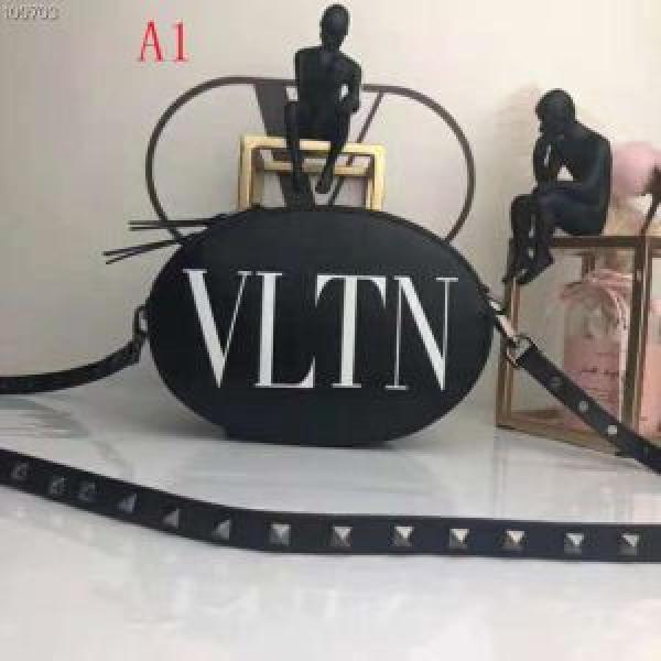 VALENTINO ヴァレンティノ ショルダーバッグ 4色可選 2026秋冬の定番新品到来! 秋冬トレンド.53.