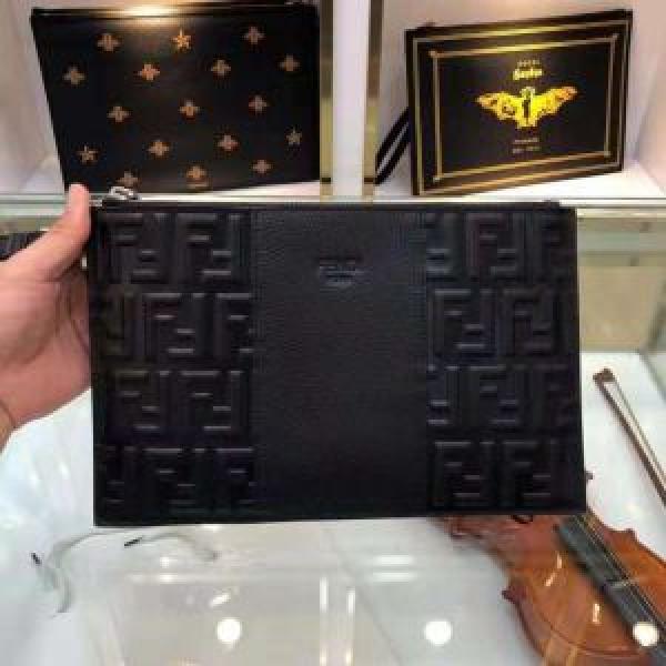 2026新品入荷 フェンディ格好良いアイテム  FENDI 在庫を確保 ポーチ 良好品.487.