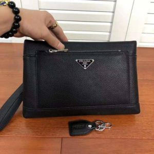 ファッショニスタ愛用 PRADA ポーチ 超目玉新作 プラダ2026年秋冬入荷 大人カジュアル.57.