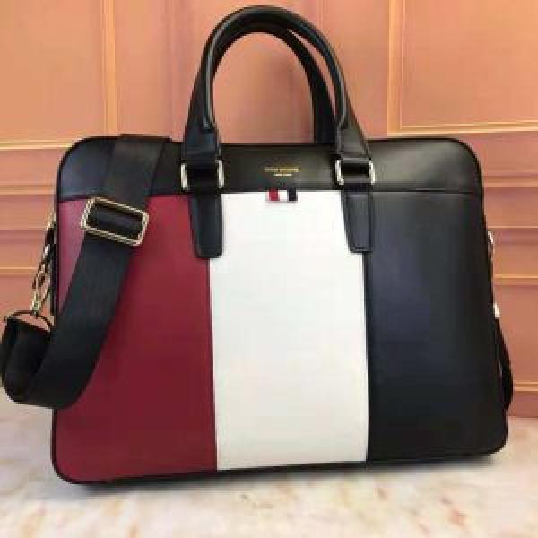 THOM BROWNE2026新品入荷今年人気定番 手持ち&ショルダー掛け 人気急上昇中 トムブラウン.488.
