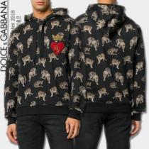 ファッションの最先端！ ドルチェ＆ガッバーナ 2色可選 Dolce&Gabbana パーカー 2026年秋冬シーズン