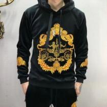 VERSACE ヴェルサーチ 上下セット今季大人気新作登場 2026人気の主流アイテム