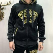 VERSACE ヴェルサーチ 上下セット 今年っぽくNEWファッション 2026最高ランキング