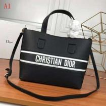 ファッションの最先端！ ディオール DIOR ハンドバッグ 2026年秋冬シーズン 多色可選.58.