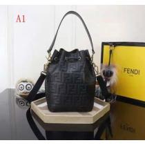 話題の新作到着！フェンディ FENDI ハンドバッグ 3色可選 2026年人気満々のブランド.150.