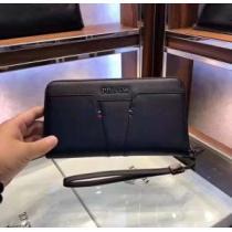 2026新品入荷 プラダおすすめデザイン PRADA 芸能人愛用 長財布 上品でファッション.158.