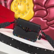 VALENTINO ヴァレンティノ ショルダーバッグ 3色可選 最終数量限り！人気デザインで欲しい.53.