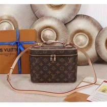 化粧ポーチ 人気デザインで欲しい 主役級のアイテム 超定番人気 LOUIS VUITTON ルイ ヴィトン.49..49..49..49..49..49..49..49..49..49..49..49.