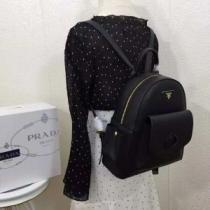 リュック 4色可選 すっかり定番化 絶妙な新商品 大人っぽく知的な PRADA プラダ.68.