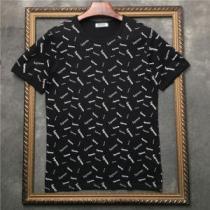 数量限定再入荷 流行の注目ブランド 主役級のアイテム SUPREME シュプリーム 半袖Tシャツ 3色可選