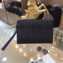 ポーチ ファッションの最先端 ボッテガ ブランド BOTTEGA VENETA 着は持つべき.61.