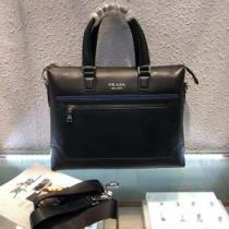 PRADA 手持ち&ショルダー掛け2026年秋冬シーズン カジュアルスタイルに プラダ高品質な.57.