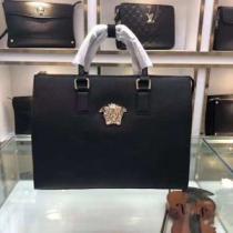 期間限定SALE ヴェルサーチ2026新品入荷 VERSACE 人気デザインで欲しい 手持ち&ショルダー掛け.82.