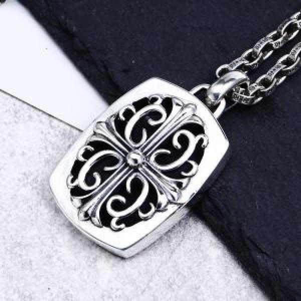 甘過ぎず大人な印象に クロムハーツぐっと鮮度がアップ CHROME HEARTS ペンダントトップ 2026年春夏のトレンドアイテム
