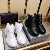 安心の品質いい プラダ PRADA ブランド新作2026 ハイトップシューズ 激安通販限定商品 2色可選