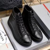 2026年秋冬コレクション  プラダ PRADA ハイトップシューズ オシャレデザインが人気