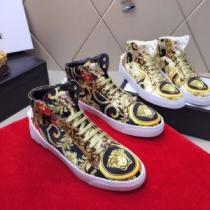 2色可選ハイトップシューズ 人気限定値段が安いヴェルサーチVERSACE 2025年人気の最新作