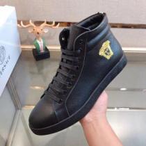 冬限定の人気おすすめ  2色可選 ヴェルサーチVERSACE2026年秋冬コレクション ハイトップシューズ