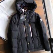 お得なレアアイテムが多数 MONCLER モンクレール ダウンジャケット 値段が安く　入手困難 最も安いです