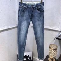 MONCLER モンクレール デニムパンツ 最新版おすすめ商品 入手困難 セレブも愛用商品