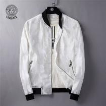 大人気 セール最新作 ヴェルサーチ VERSACE ブルゾン 人気の定番カラー 限定品