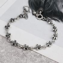 きちんと感が抜群 ブレスレット 大胆なデザインクロムハーツ  CHROME HEARTS 春夏のトレンドアイテム