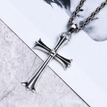ペンダントトップ 大人っぽく着こなせる クロムハーツ季節をまたい新作アイテム CHROME HEARTS 上品な印象に格上げ
