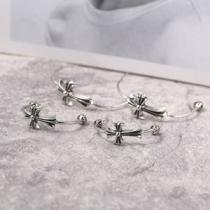 ピアス ブラッシュアップして華やかに クロムハーツ品のよさを感じさ CHROME HEARTS きちんと感が抜群