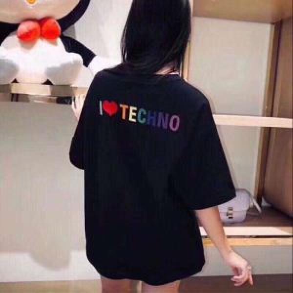 目を引く存在感抜群  2色可選 Tシャツ/ティーシャツ  魅力的な今年らしい バレンシアガ BALENCIAGA