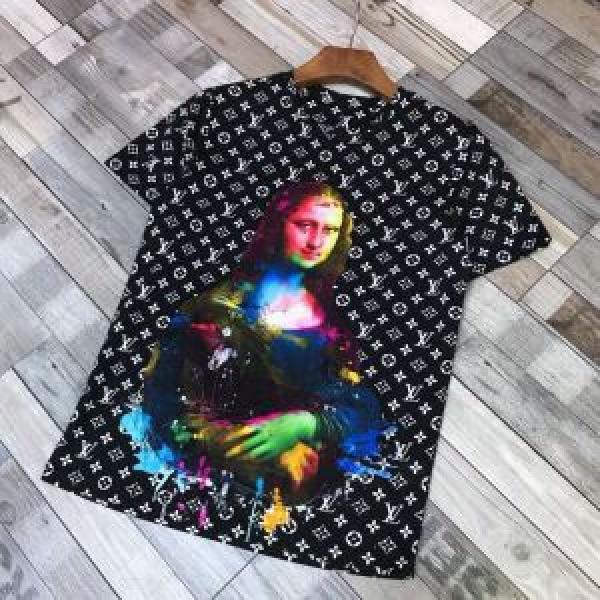 大人の華やかさを演出 ルイ ヴィトン LOUIS VUITTON 今年流大人っぽさ Tシャツ/ティーシャツ