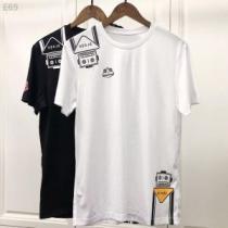 PRADA プラダ 半袖Tシャツ 2色可選 旬の気分を絶妙に 2025夏色っぽさ 今年もトレンド