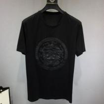半袖Tシャツ 夏のフレッシュな気分に 甘過ぎず大人な印象に VERSACE ヴェルサーチ