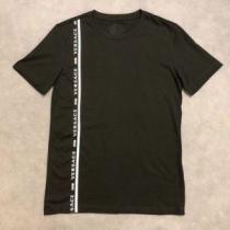2色可選 半袖Tシャツ VERSACE ヴェルサーチ 大人の可愛さを引き立て 肌触りの良いサラりと