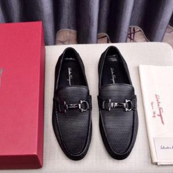 2026春夏は人気定番 FERRAGAMO カジュアルシューズ サルヴァトーレフェラガモ 人気商品