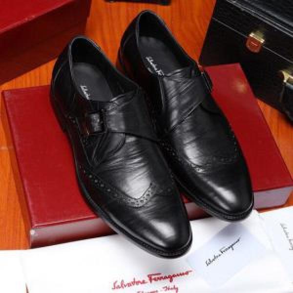 2026年春夏のトレンドアイテム 今季トレンドの限定アイテム FERRAGAMO サルヴァトーレフェラガモ カジュアルシューズ