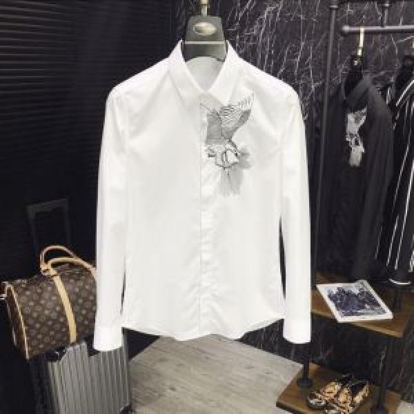 夏のフレッシュな気分に 長袖 /ロンT/ロングT/ロングTシャツ2026即旬な装いに  2色可選 アルマーニ ARMANI