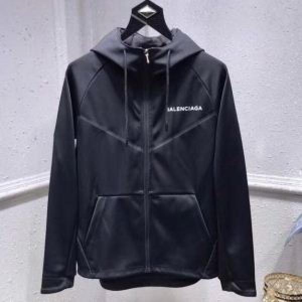 バレンシアガ最新で男性にもお勧め BALENCIAGA 2026限定 男性に人気ダスター コート王道コンビ