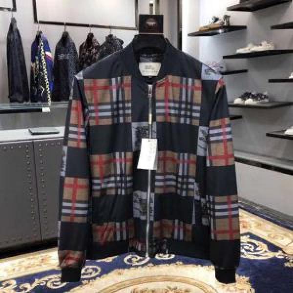 バーバリー2026年春夏の流行アイテム BURBERRY ブルゾン主役になる個性的なアイテム