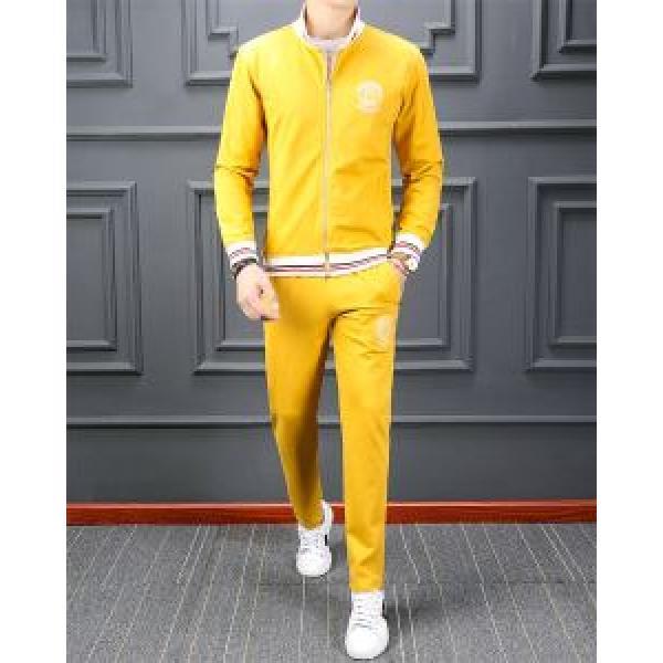 ヴェルサーチ最も目立ったブランド新品 VERSACE 上下セット 2026年最新ファッション