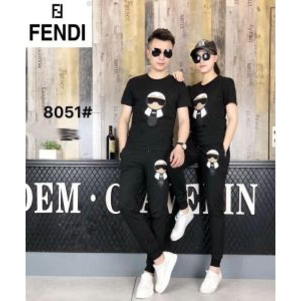 争奪戦必至！フェンディ絶対チェックしたい 半袖 上下セット男女兼用 FENDI 最前線2026
