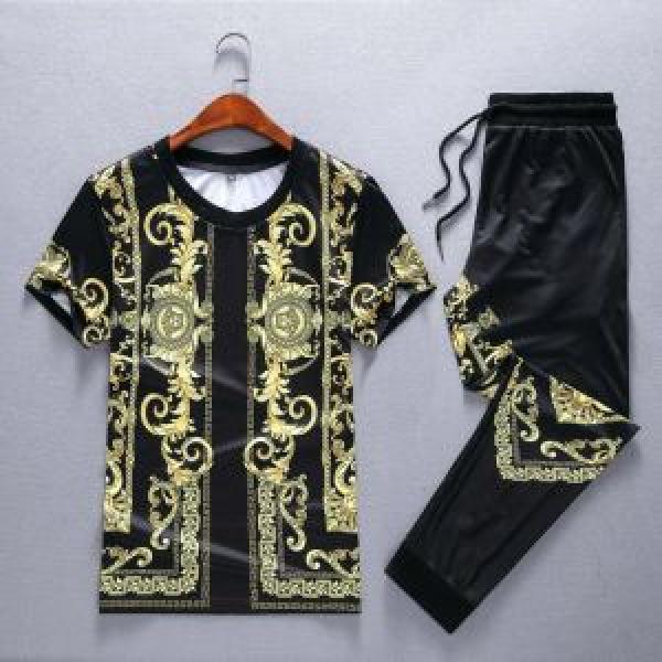 2026夏ファション新品 半袖 上下セット最終価格セール VERSACE ヴェルサーチ ギフト最適期間限定