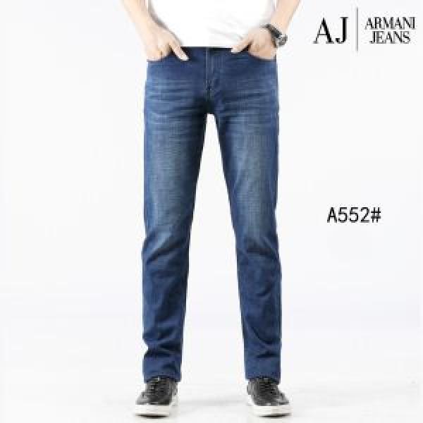 2026年の春夏に着たい 透け感優しい アルマーニ ARMANI ストレートデニムパンツ 爽やかさ