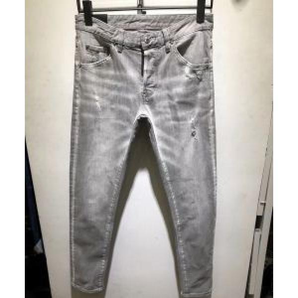 テーパードデニムパンツ ディースクエアード 2019年春夏シーズンの人気 DSQUARED2 今人気の秘訣