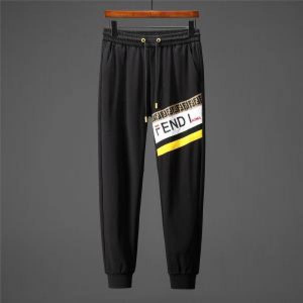 2026即旬な装いに リラックススタイルが実現 風通しのよい FENDI フェンディ チノパン